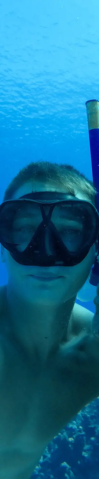 Wirf dich in Pose mit der Unterwasser-Meerjungfrau auf Grand Cayman